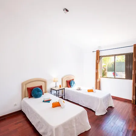 With Heatable Pool Villa Albufeira