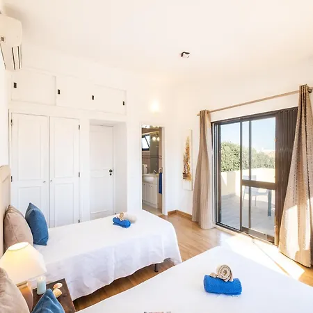 Villa Villa In Albufeira Near Beach And Marina